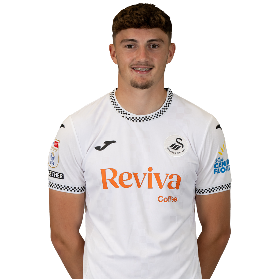 MORGAN BATES HEADSHOT